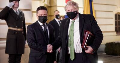 Джонсон пообещал Зеленскому, что Великобритания будет заботиться об интересах Украины на саммитах НАТО и G7