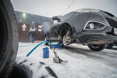 ТУАД призвал новосибирских водителей не торопиться менять шины