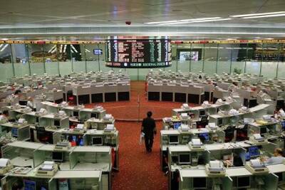 Крупный китайский девелопер Evergrande приостанавливает торги своими акциями на Гонконгской бирже