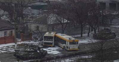 Россия ставила ультиматум по сдаче Мариуполе: обещали открыть гумкоридоры