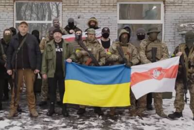 Массово уходят на пенсию и в отставку: белорусские военные устроили тотальное сопротивление планам лукашенко напасть на Украину
