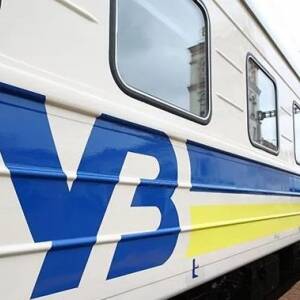 «Укрзализныця» назначила дополнительные эвакуационные поезда из Запорожья