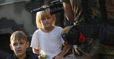 Российские военные вывезли с оккупированных территорий в РФ 2389 украинских детей