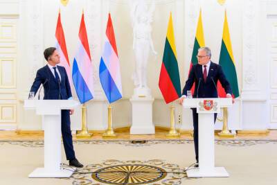 Президент Литвы призывает изолировать Россию во всех секторах и организациях