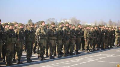 В Беларуси заявили об отводе десантников от украинской границы