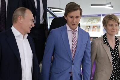 ФИДЕ дисквалифицировала гроссмейстера-рашиста за поддержку политики Путина