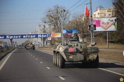 Белорусские десантники вернулись от украинской границы в пункт постоянной дислокации