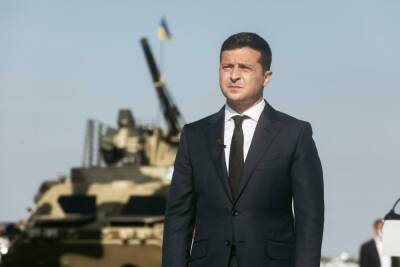 Зеленский дал интервью украинским журналистам: по Донбассу и Крыму в стране будет референдум