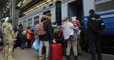 Германия призывает к воздушному коридору для отправки украинских беженцев в США