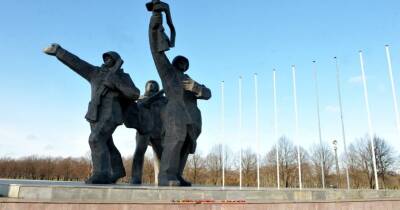 Мэр Риги: в парке Победы будет выставка о военных буднях Украины