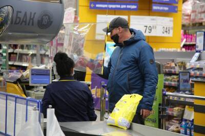 В Новосибирске супермаркеты «Лента» объяснили отказ от бумажных чеков