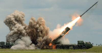 Войска РФ обстреляли Авдеевку новыми ракетными снарядами РСЗО "Торнадо-С" (фото)