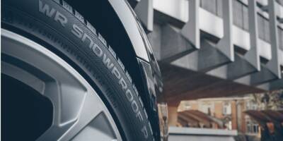 Nokian Tyres не будет инвестировать в производство в России, но завод не закроет