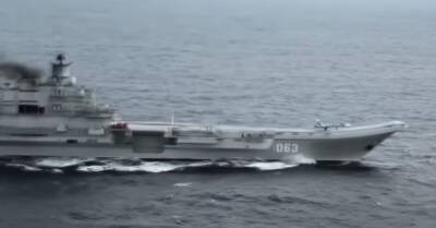 Пошли на корм бычкам: защитники Мариуполя показали видео уничтожения российского боевого катера