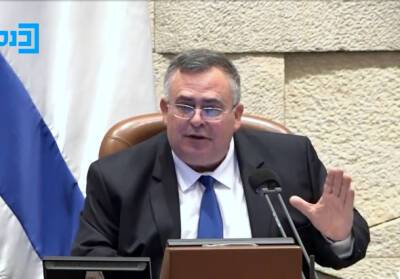 Глава парламентской коалиции от «Ликуда» брал взятки в магазине мебели
