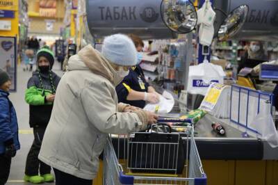 Травников заявил о снижении ажиотажного спроса на продукты в Новосибирске