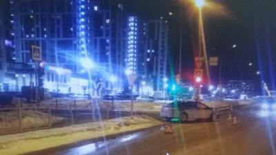 Из-за ДТП в Тюмени на Протозанова пострадали двое пешеходов
