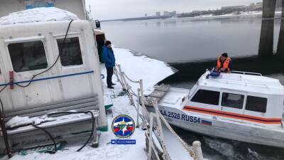 В Новосибирске 65-летний рыбак провалился под лёд Оби