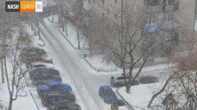В Тюмени выпала очередная порция снега: на дорогах ухудшилась видимость