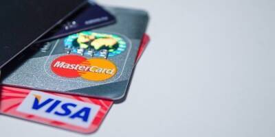 Способ обойти санкции. Узбекские банки готовы открывать россиянам карты Visa и Mastercard