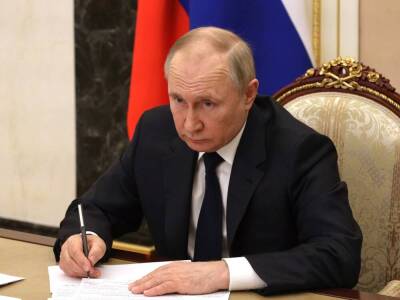 Путин поручил перевести оплату за поставки газа в Европу в рубли