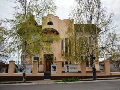 Российские оккупанты уничтожили музей имени Куинджи в Мариуполе