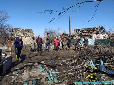 В Лозовой полностью разрушены как минимум 15 домов, людей будут расселять в соцжилье — мэр