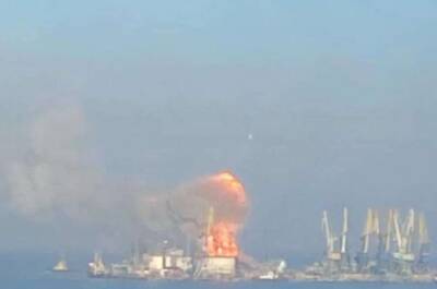 Возле Бердянска уничтожен большой десантный корабль российских оккупантов