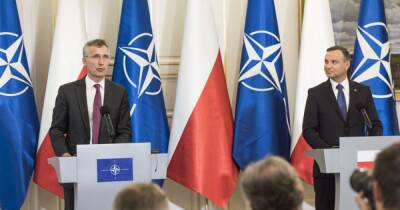 Дуда предложит НАТО ввести миротворцев в Украину