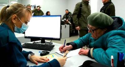 Пенсионерам и бюджетникам на освобожденных территориях Украины Россия выплатит по 10 тысяч рублей