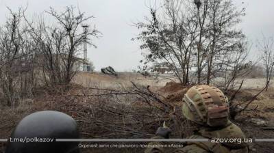 Мариуполь: "азовцы" уничтожили 5 грузовиков и 2 БМД оккупантов