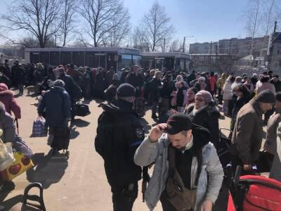 Из Луганщины удалось эвакуировать еще около 900 человек, - Гайдай