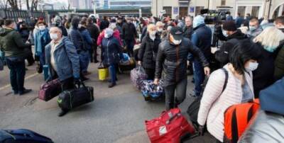 Кремль обвиняют в незаконной депортации жителей Мариуполя в Сахалин