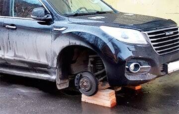 В Германии белорус поставил три автомобиля на кирпичи: его нашли по ДНК