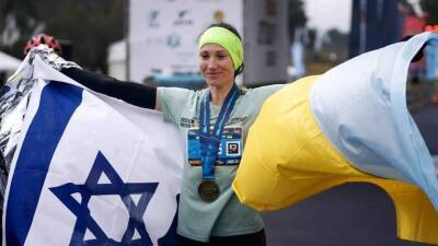 Украинка Варецкая, дом которой в Николаеве разрушили оккупанты, выиграла марафон в Иерусалиме