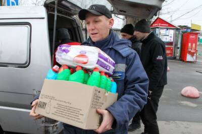 Еда, медикаменты и одежда: получить гуманитарную помощь в Киеве можно в 50 пунктах