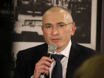 Ходорковский: Сказать, что Путин превратил рубли и российские акции в бумагу – оскорбление для бумаги