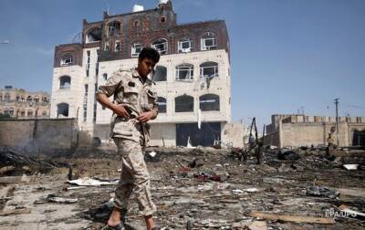 Коалиция арабских стран проводит военную операцию в Йемене