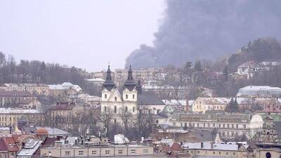 Война в Украине: массированный авианалет на украинский город Львов