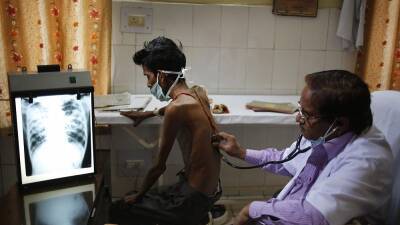 Индия: COVID-19 помешал борьбе с туберкулезом