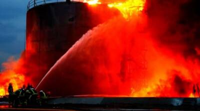 В результате ракетного удара нефтебаза во Львове полностью разрушена