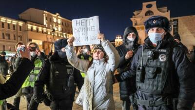 На Красной площади и у АП задержаны участники одиночных пикетов