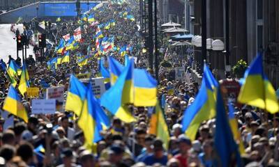 Многотысячный митинг в Лондоне, необычная акция в Дюссельдорфе. Европа поддерживает Украину в войне с россией