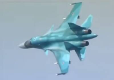 Новейшее чудо техники, а как горит: ВСУ "приземлили" самый современный истребитель оккупантов - Су-34