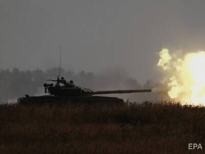 Западные чиновники подтвердили, что российский солдат переехал танком своего командира – СМИ