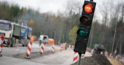 На Вентспилсском шоссе установят светофоры; водителей призывают пользоваться объездными путями