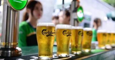 Пивоваренная компания Carlsberg распродает заводы и уходит из России