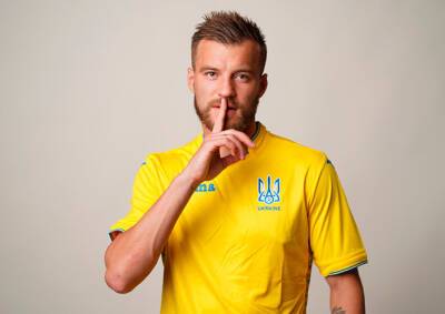 Лозунг «Слава Украине» появился на форме украинской сборной по футболу