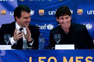 Лапорта отринул возможность возвращения Месси в "Барселону" в качестве игрока