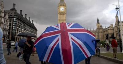 Британское правительство призывает срочно разорвать контракты с компаниями из РФ и Беларуси
